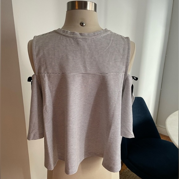 Club Monaco Stripe Open Shoulder Tie Blouse - M - Picture 2 of 7